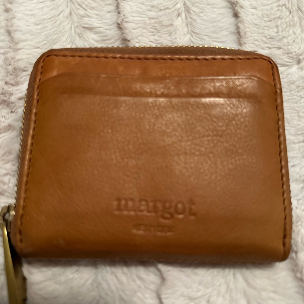Margot Leather Zip Wallet in Tan